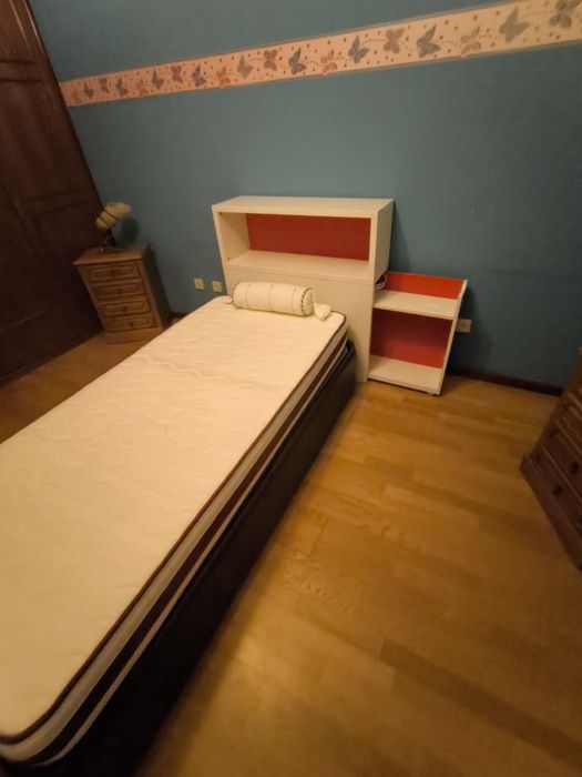 Cama / sommier solteiro e cabeceira