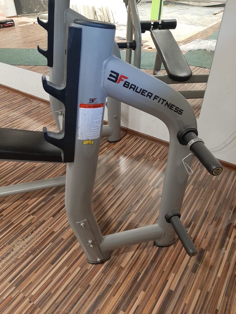 Ławka pod sztangę olimpijska, skośna dół  firmy Bauer Fitness