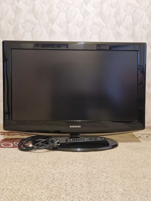 Телевізор SAMSUNG 32" L32R81B