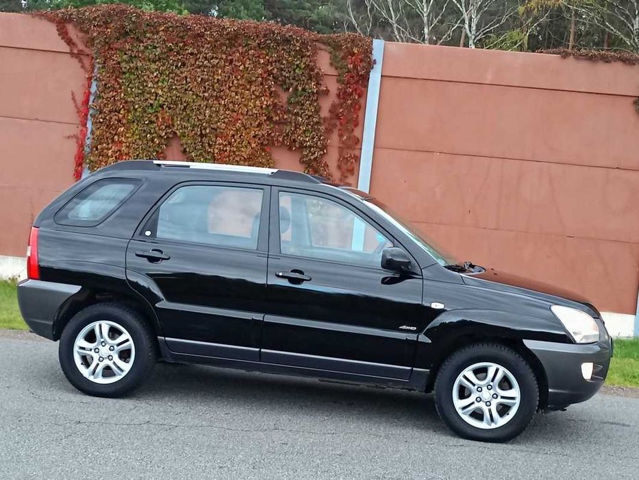 Śliczny Kia Sportage-2,0CRDI-140KM/Klima/Tempomat/Zarejestrowany
