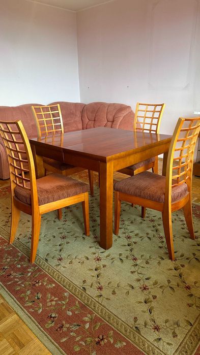 Stół rozkładany 295/95x95 i 4 krzesła