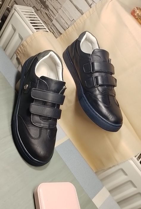 Кросовки шкіряні р.38