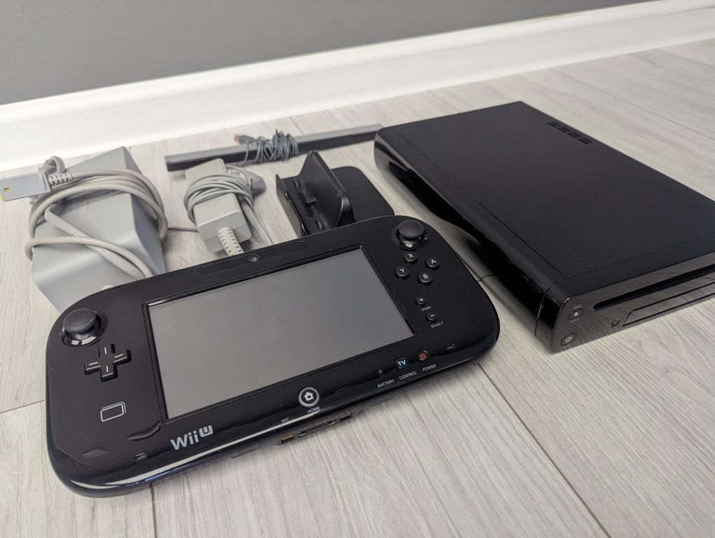 Konsola Nintendo Wii U Premium 32GB