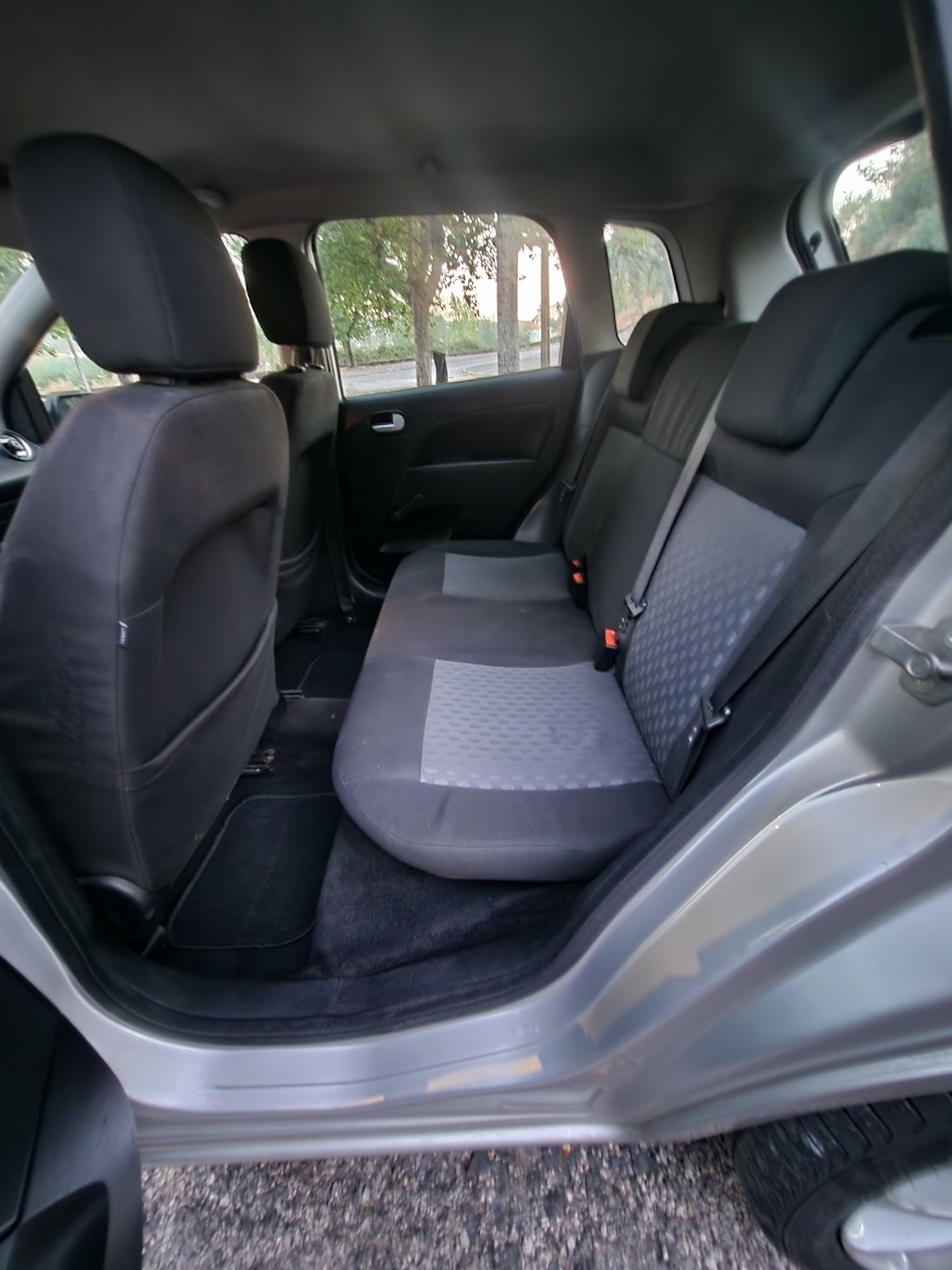 Ford Fiesta 1.4 diesel 18 meses de garantia