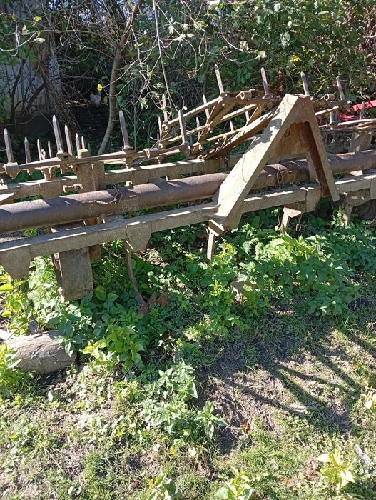 Продам культиватор триметровий