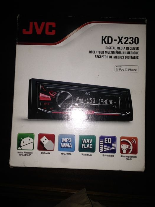 Radio semi-novo da JVC