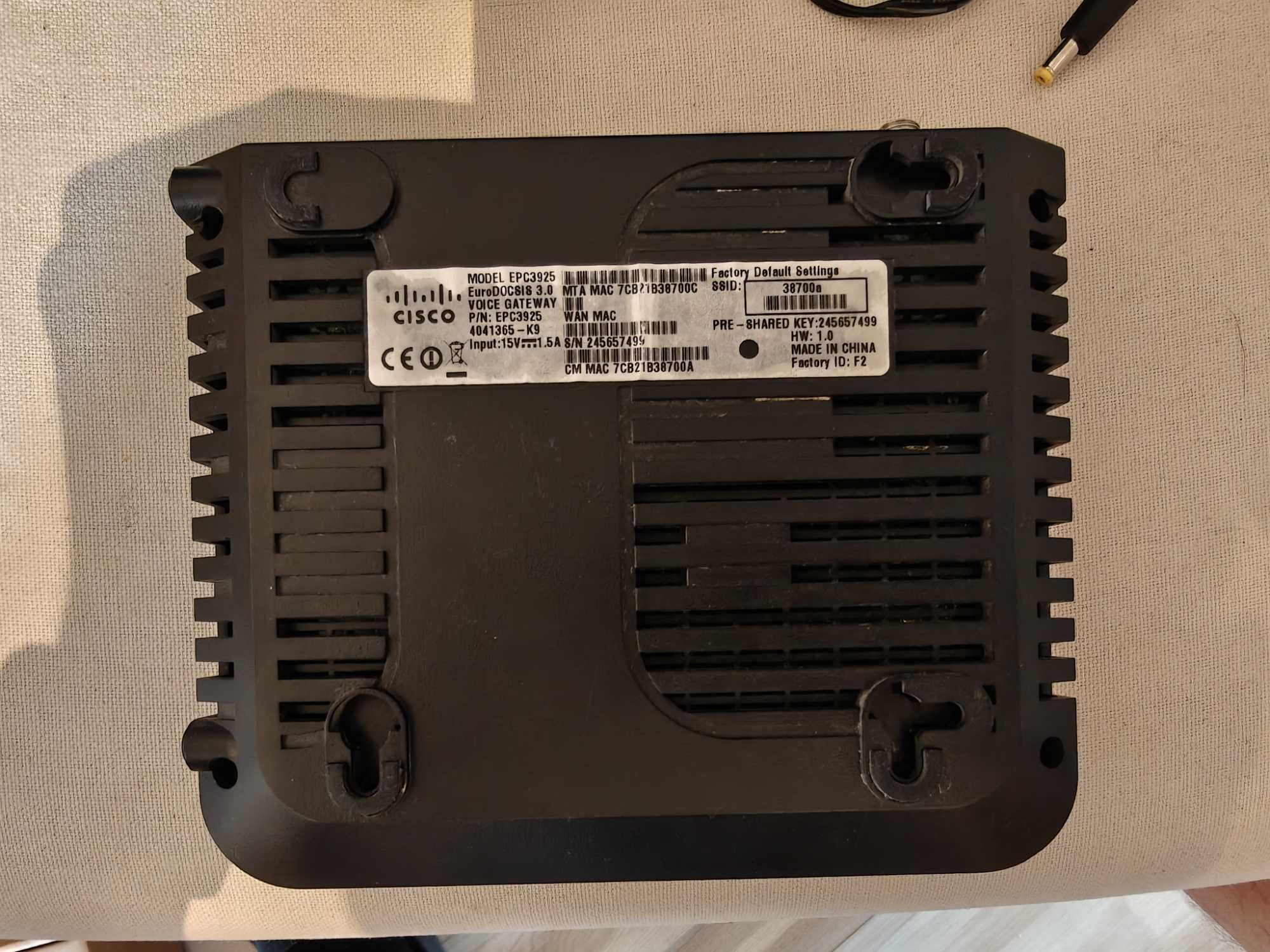Modem Cisco EPC3925 WiFi Router Kablowy DOCSIS 3.0 UPC/Vectra