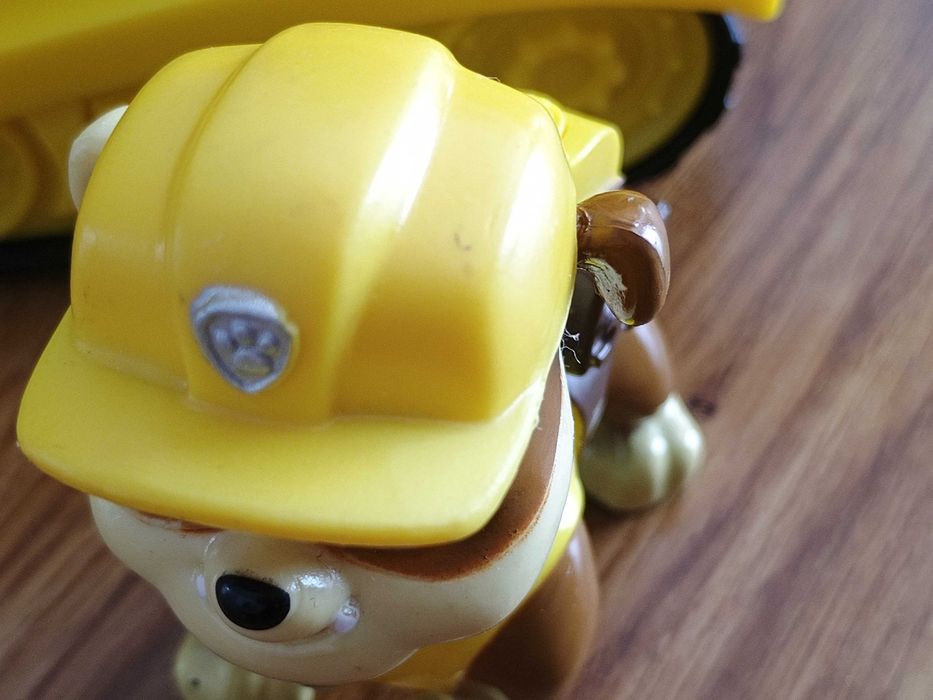 Psi Patrol Figurka Rubble wraz z autkiem