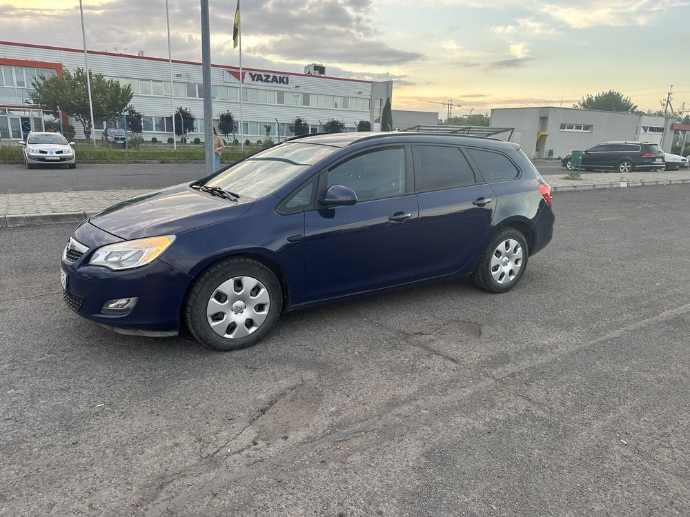 Opel Astra j 1.7 Sport Tourer