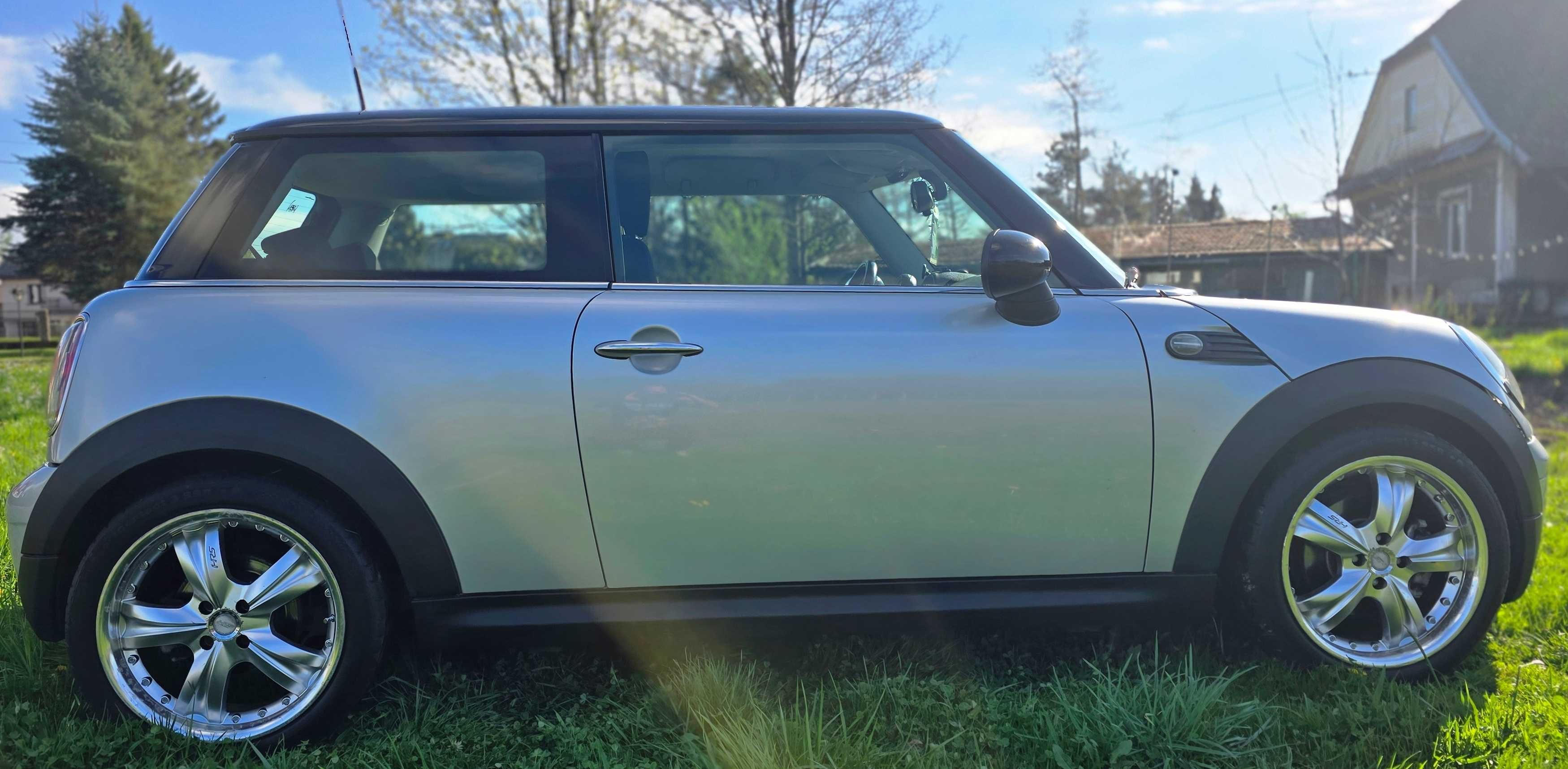 Mini  Cooper  1.6