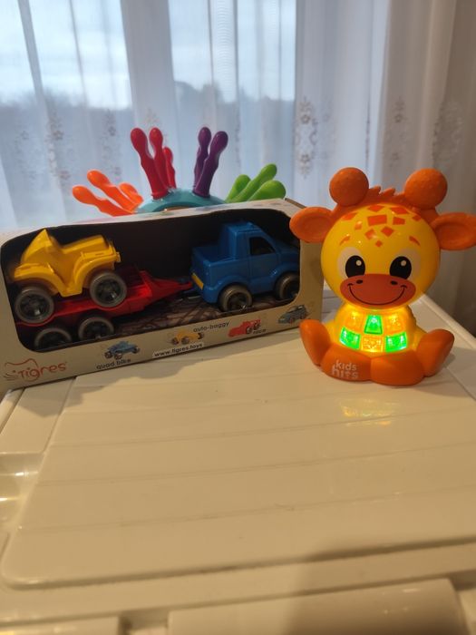 Іграшки інтерактивні ігри жираф розвиваючі для дітей