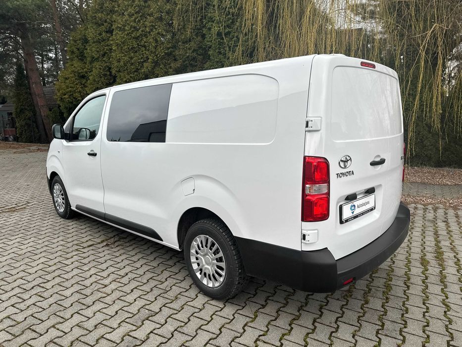 Toyota Proace Brygadówka 6os wynajem z wykupem w kwocie 2890zł BEZ BIK