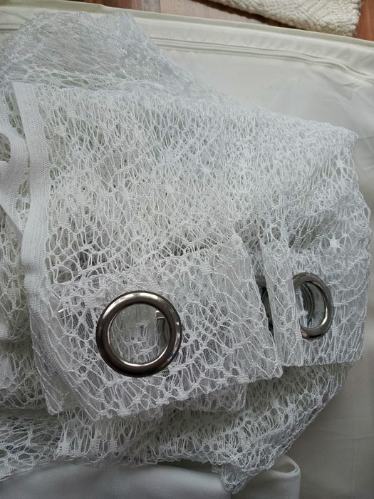 Firany 2 sztuki na przelotkach