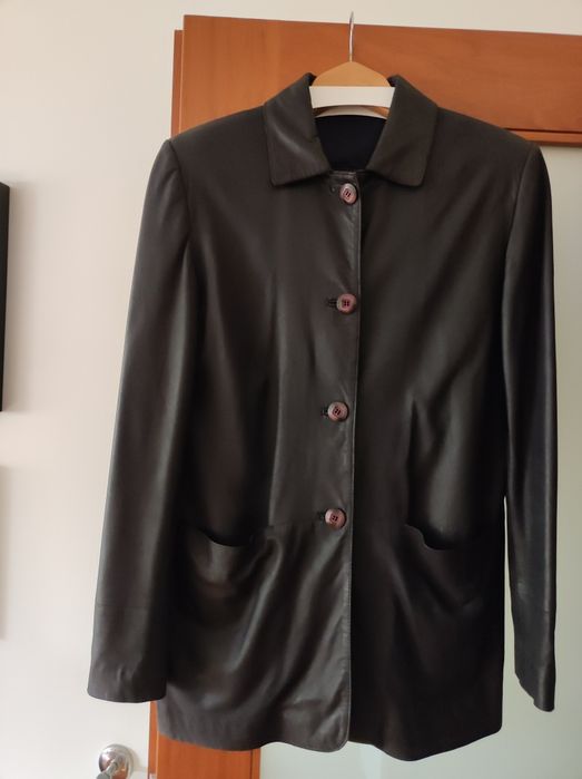 Casaco de pele verdadeira, muito fininha, tamanho 38, azul marinho