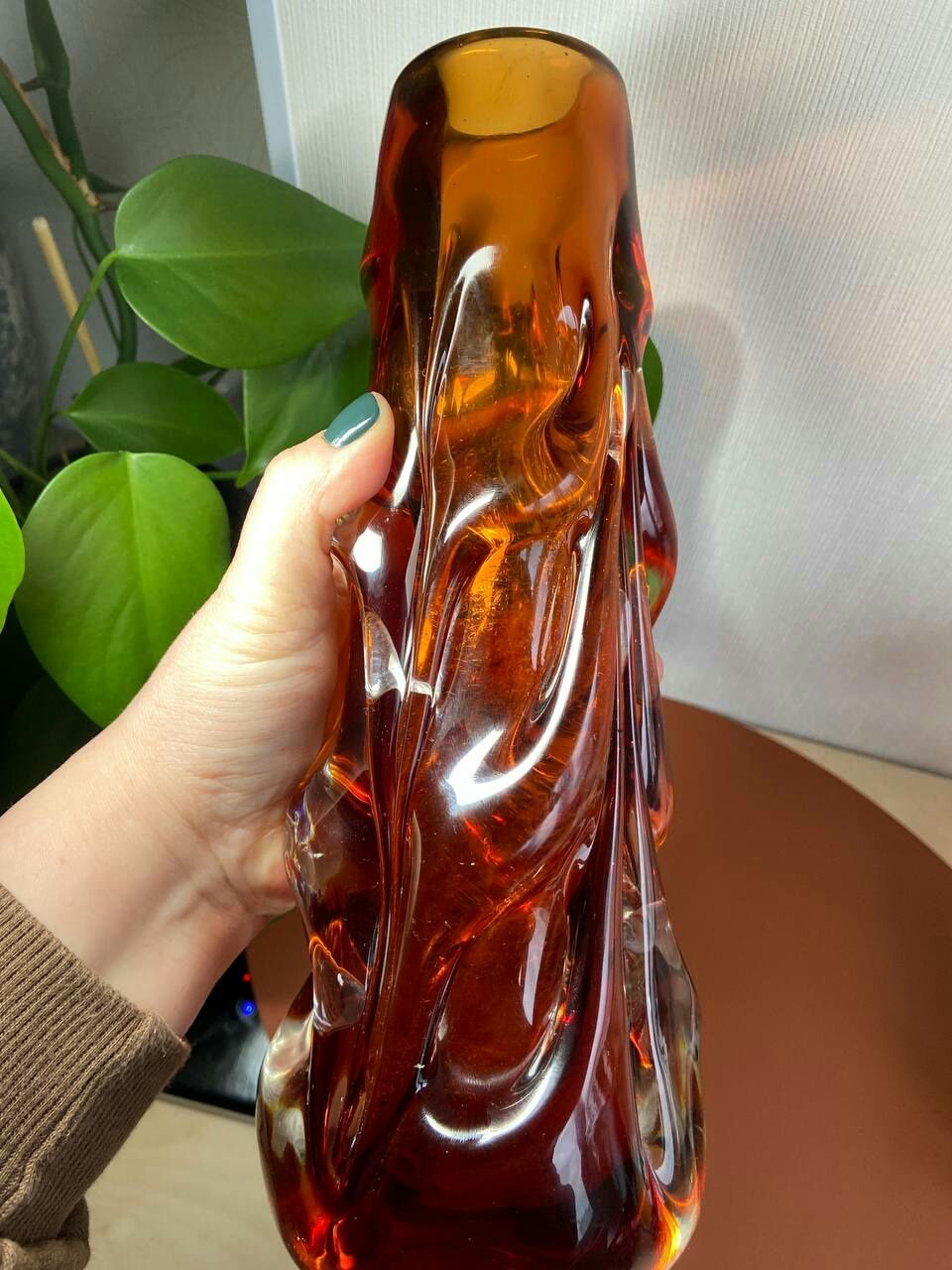 ваза гутное стекло советская ваза коричневая
