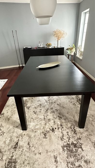 Mesa IKEA extensível até 2,93 m - Modelo STORNÄS