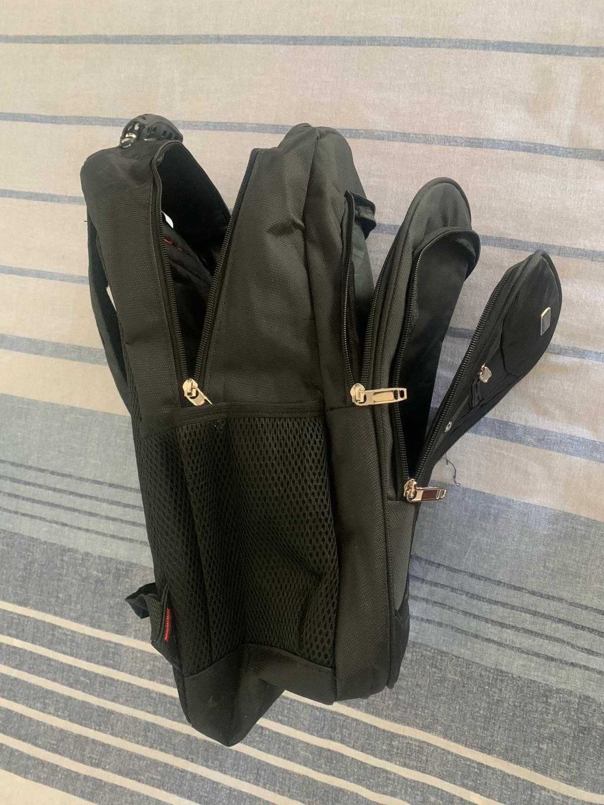 Mochila impermeável com vários compartimentos - baixa de preço