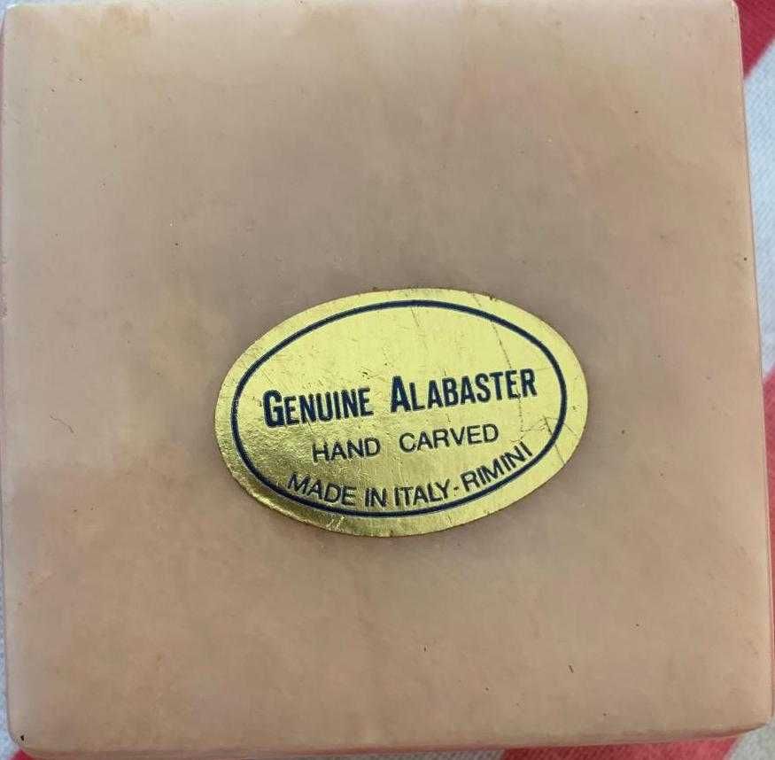 Caixas em alabastro