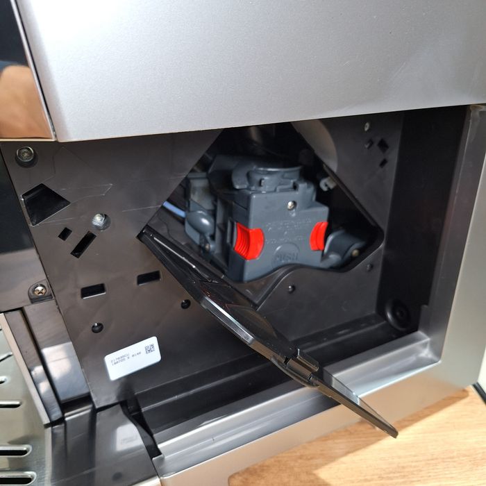 Кавоварка Delonghi PrimaDonna Class