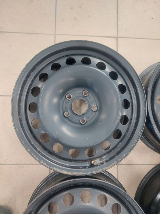 Оригінальні металеві диски Volkswagen Skoda R17 5×112