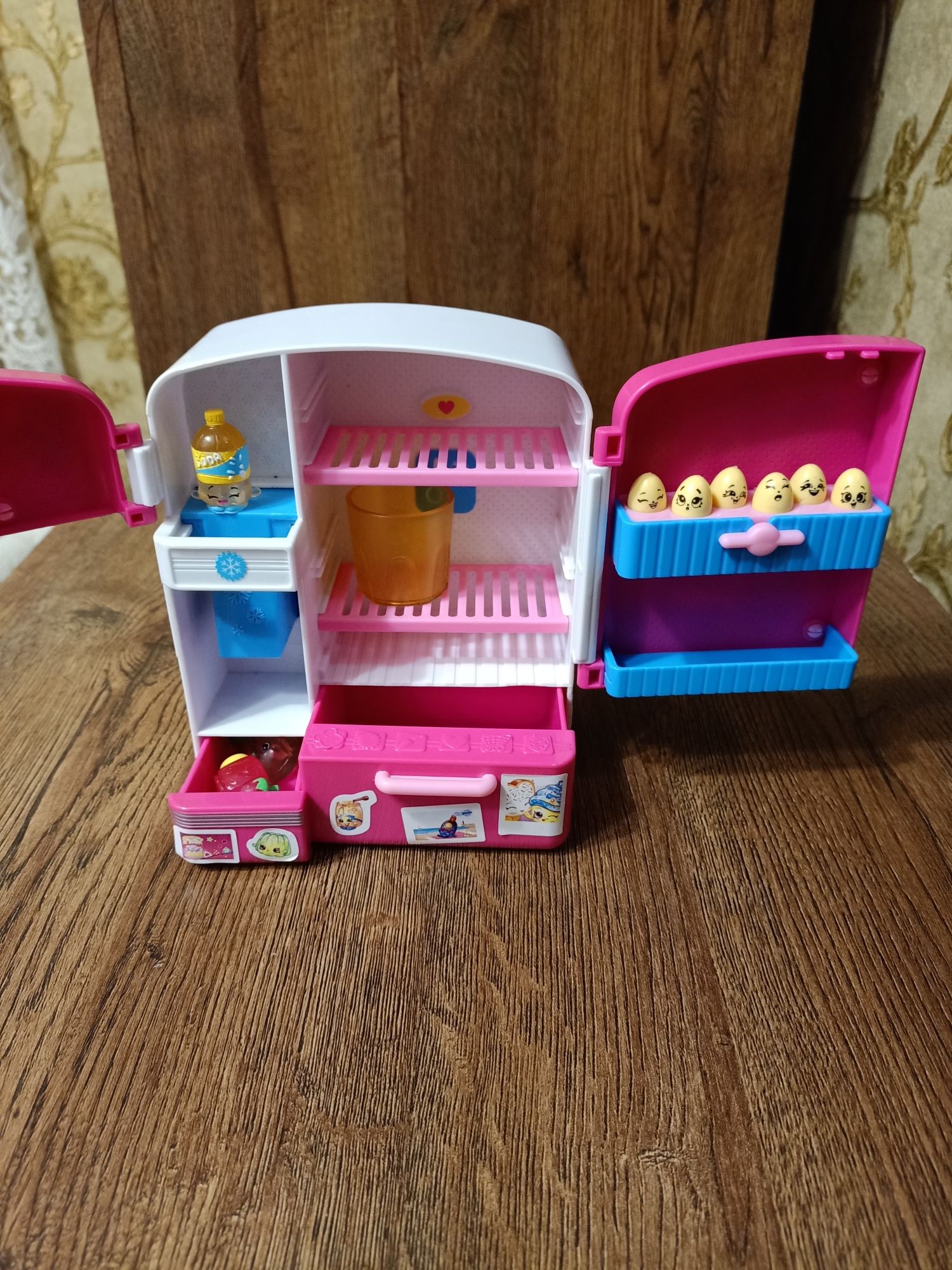 Іграшковий Shopkins холодильник