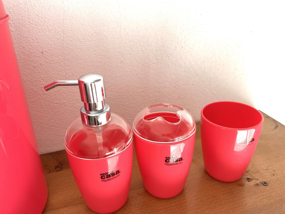 Conjunto de casa de banho rosa - Espaço Casa
