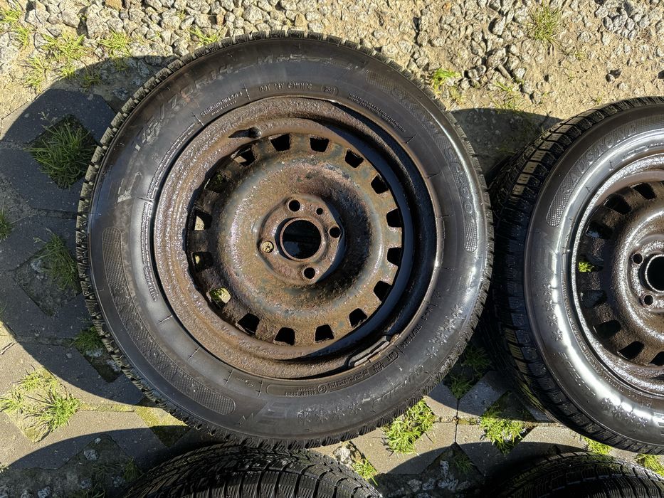 Felgi 4x100 185/65/14 opony zima 23rok Opel Corsa Astra Renault Hyunda