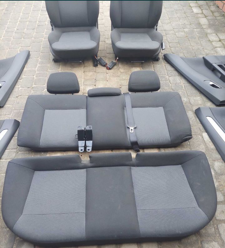 Fotel przedni + kanapa tylna+ boczki+ tunel- opel astra h hatchback