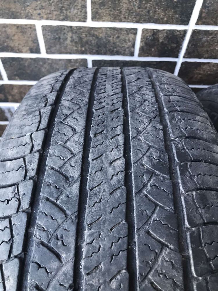 Продам резину Michelin 235/65 R18