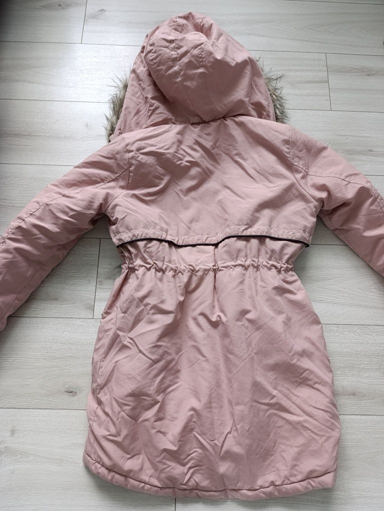 Śliczna różowa kurtka parka