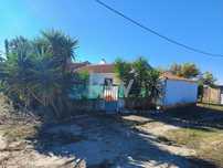 Quinta com 4429m com 2 moradias e garagem na Lagoa do Calvo, Poceirão,