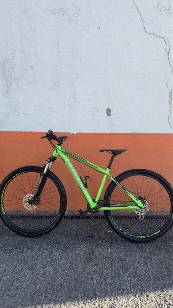 Bicicleta  BTT 29