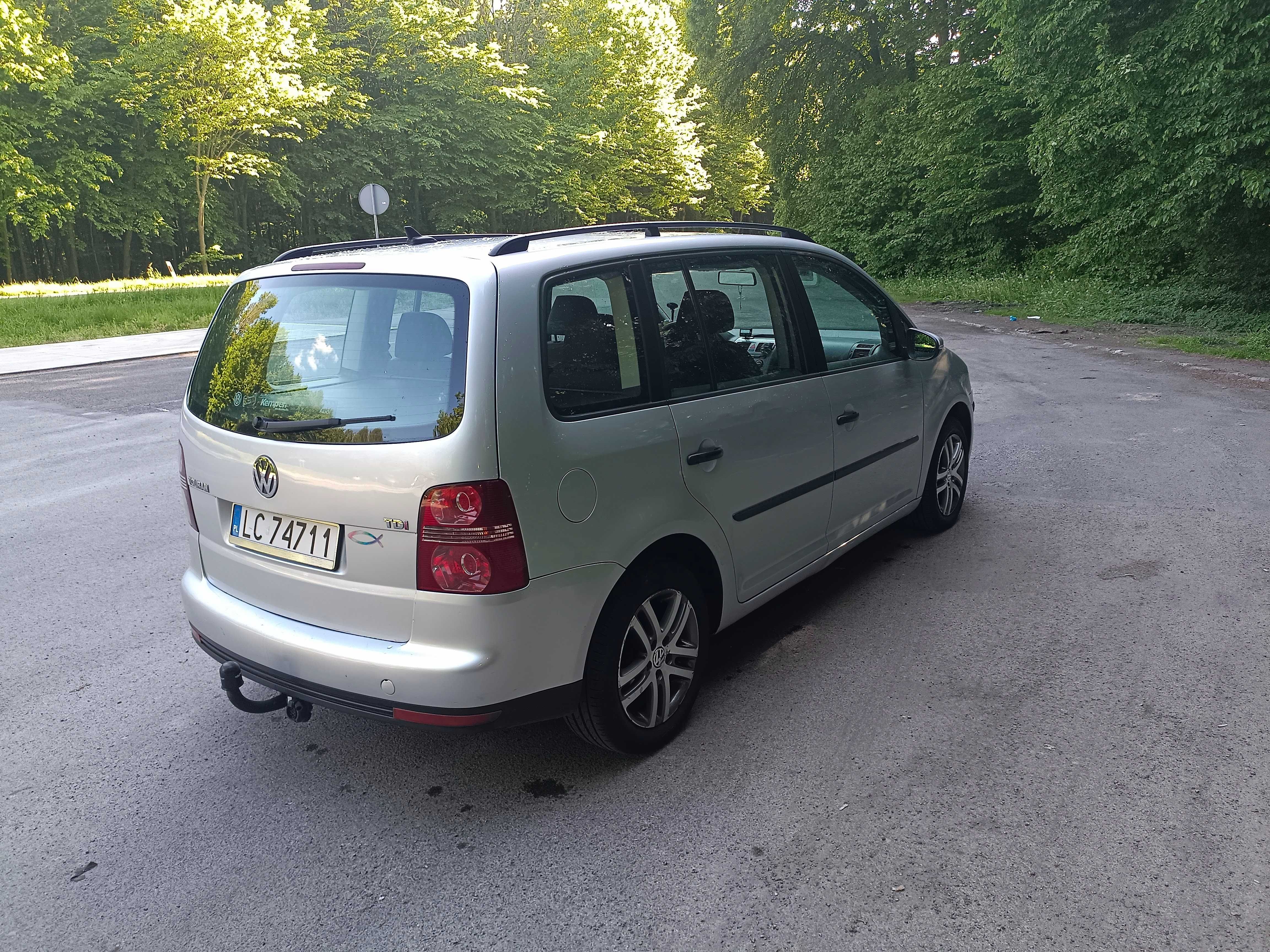 Sprzedam Volkswagen Touran 1,9 TDI 2010r.