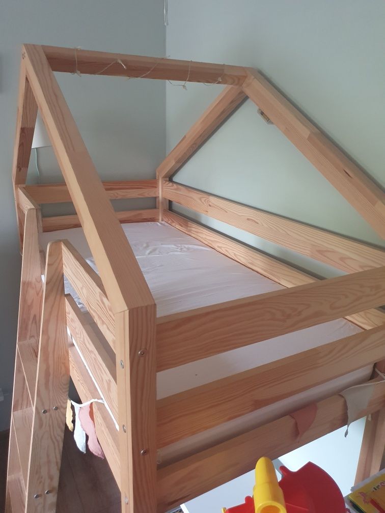 Łóżko dziecięce 70x140 z antresolą