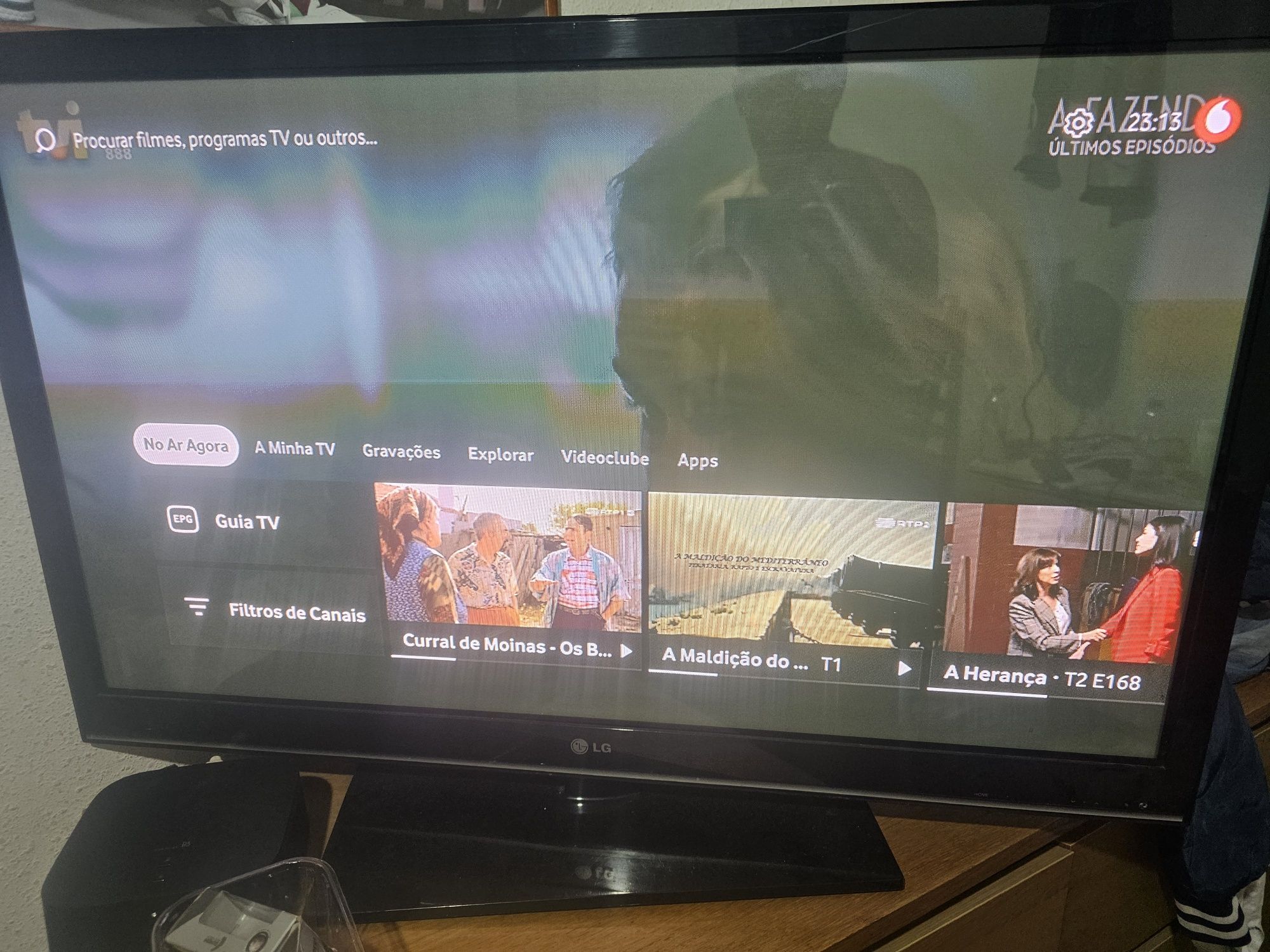 Vodafone tv play coluna