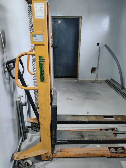 Paleciak masztowy wysokiego składowania