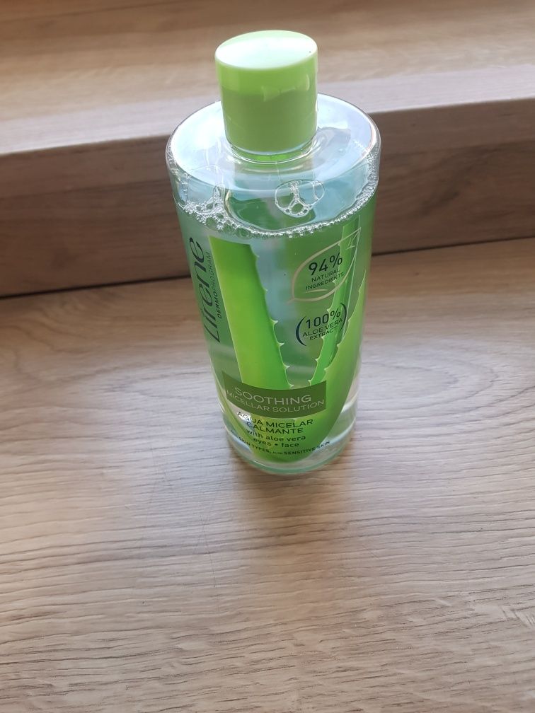 Lirene  Łagodzący płyn micelarny z aloesem 400ml