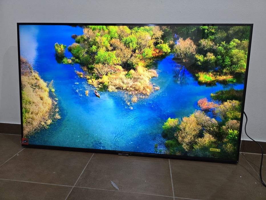 Telewizor marki Samsung 43 cale NOWY 4k Smart tv YouTube  Netflix