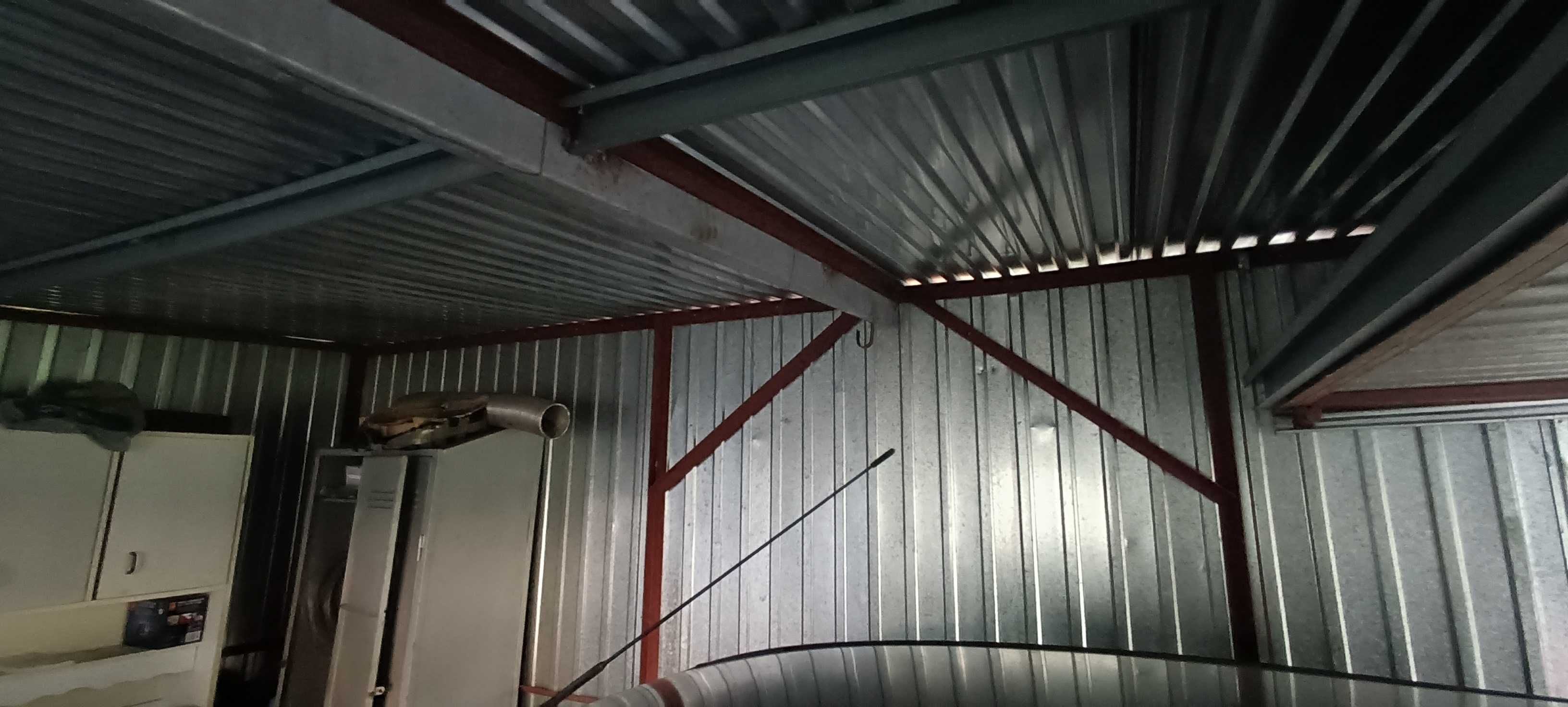 Garaż blaszak 5,5 m x 4 m  ocynk brama uchylna