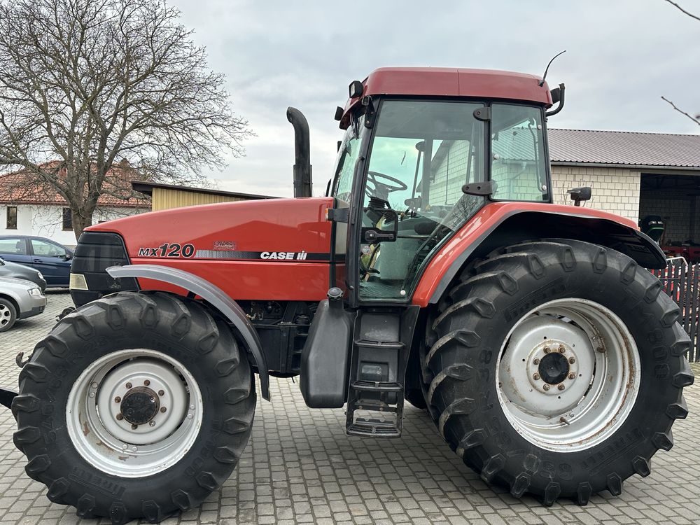 Ciągnik Case MX 120