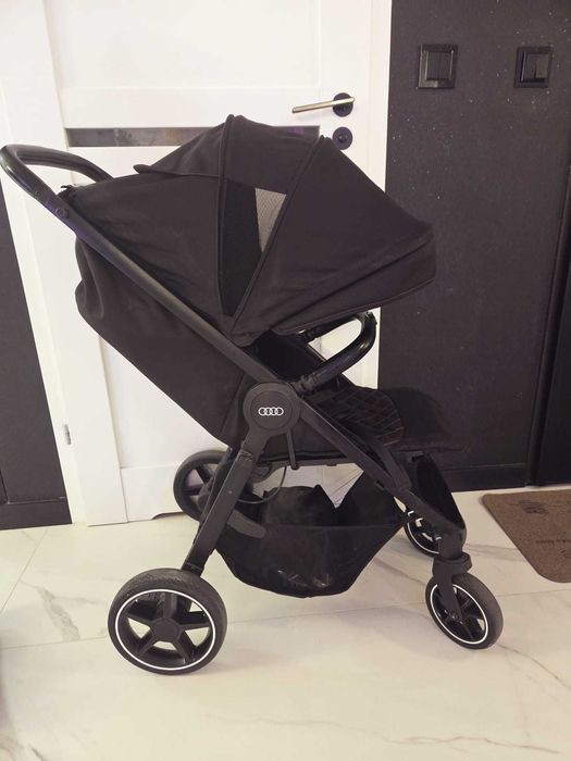 Wózek spacerowy Audi