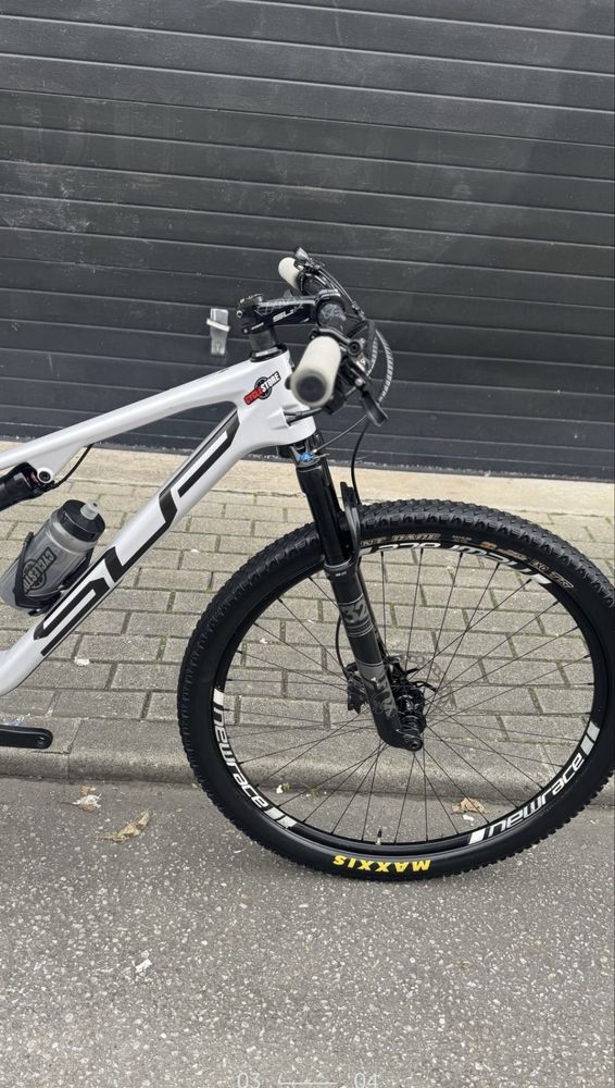 Bicicleta superior xf (carbono)