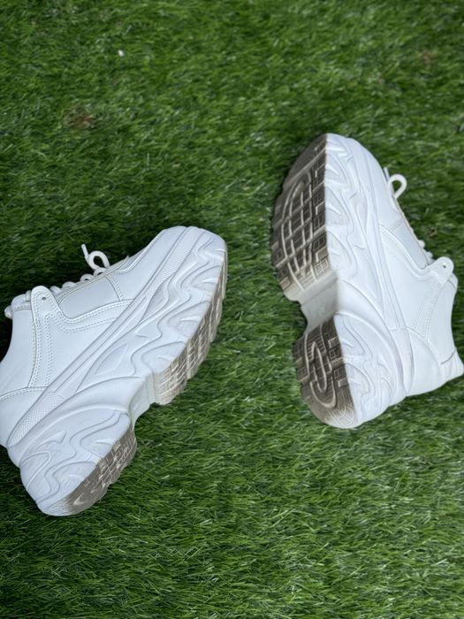 Кроссовки на высокой платформе как Buffalo