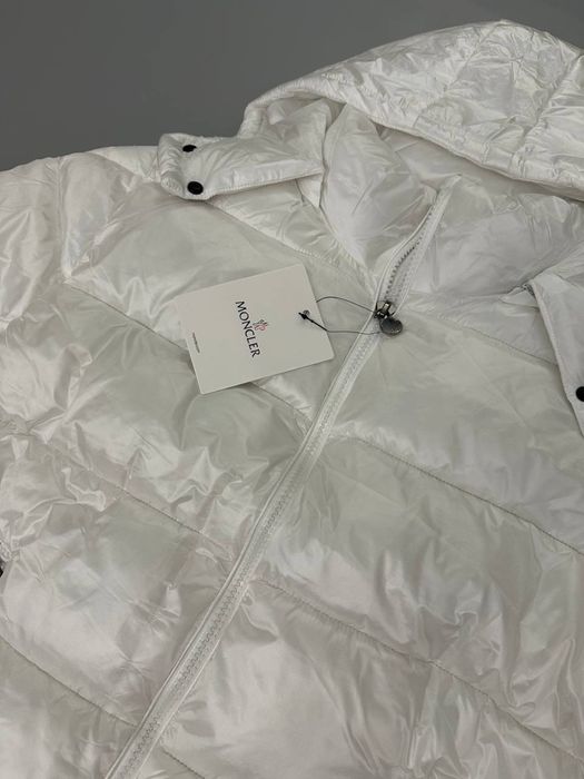 пуховик Moncler Maya