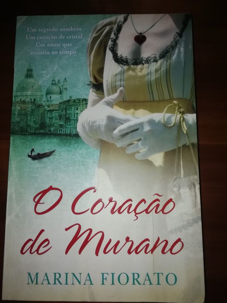 Romances históricos e época de Julia Quinn, T. J Brown, C. W Gortner