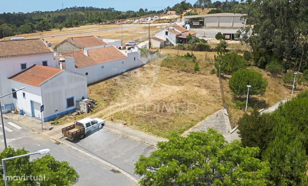 Lote de Terreno para construção de 4 fogos em São Teotónio
