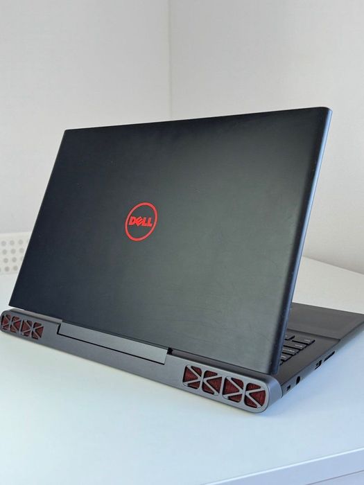 Sprzedam Laptopa Dell