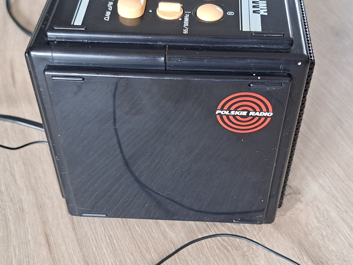 Stare Radio ZRK R102 tzw Kostka z czasów PRL-u Kasprzak Unitra AM FM