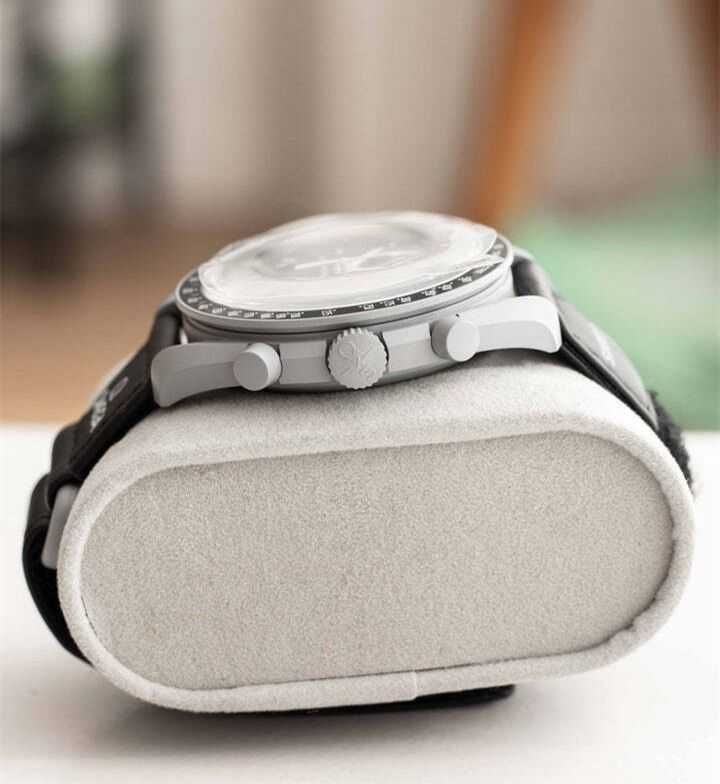 Swatch x Omega Bioceramic Moonswatch Mission to the Moon
SO33M100