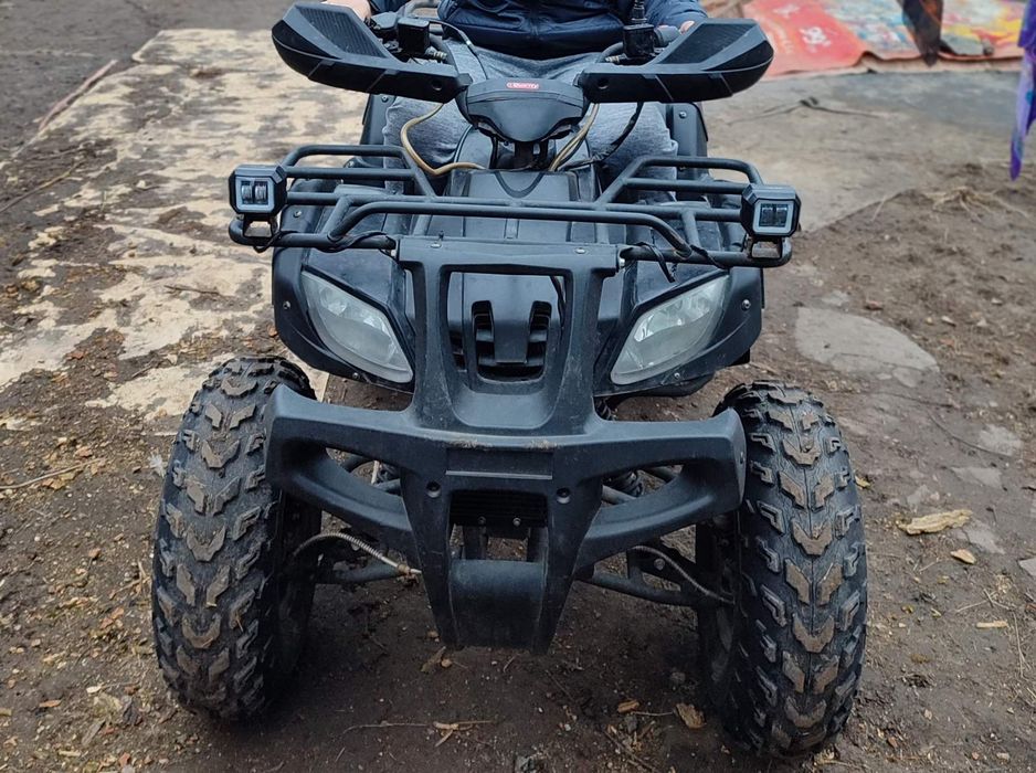 Продам квадроцикл спарк 175